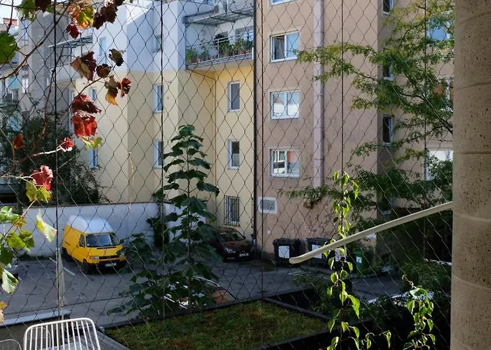 Herzige Wohnung In Altem Gemaeuer